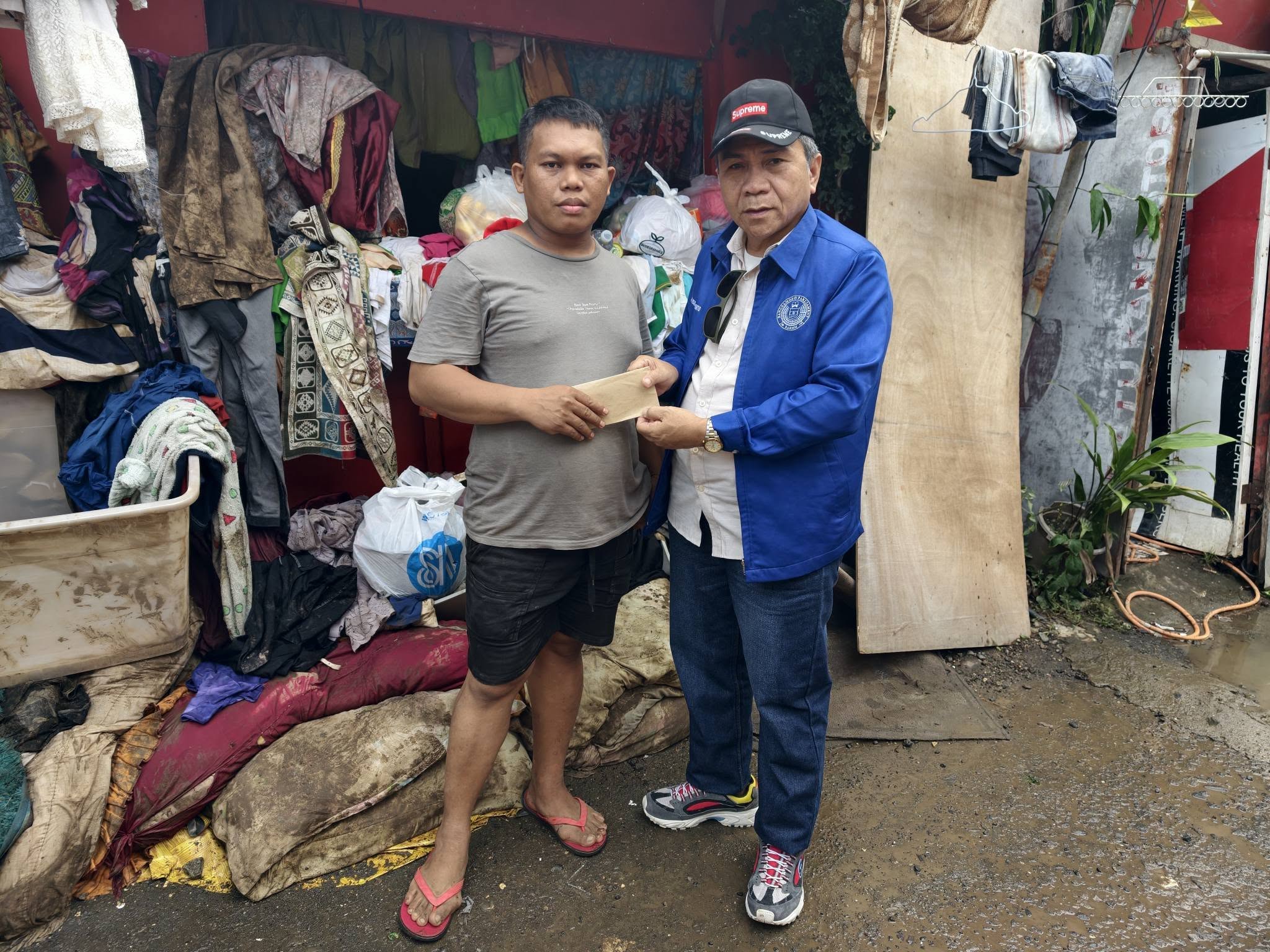 MP Benito Extends Cash Assistance to Flash Flood Victims in Davao City